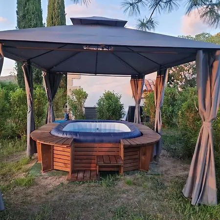 L'olivier - La Roseraie Du Val'ensoleille * וואלנסול